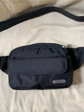 Travelon Black Women/Men’s Belt Bag with Front Pocket